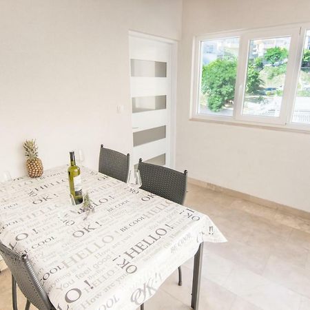 Apartment Holiday Makarska Exterior photo