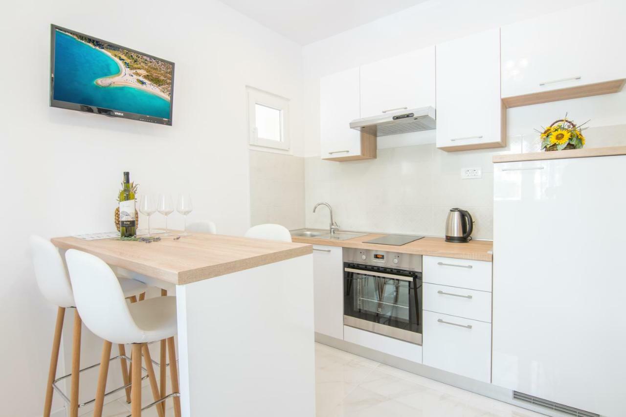 Apartment Holiday Makarska Exterior photo